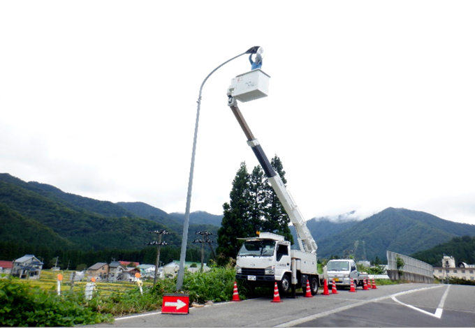 道路照明灯交換工事